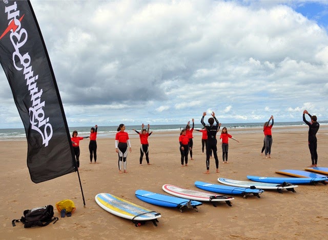 [Surf-Senior-Teresa-Abraços_Costa-da-Caparica-01[4].jpg]