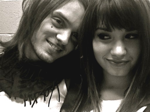 %Lady Gaga Justin Bieber Demi Lovato y Alex Deleon: AMOR SECRETO??