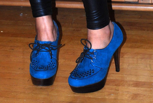 Office Pelvis Creepers