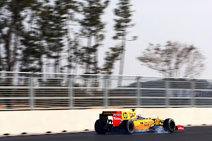 yeongam-f1-wallpaper-2010-8.jpg