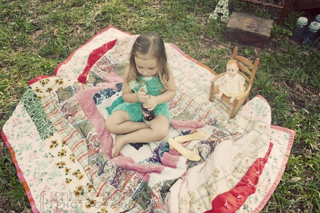 [picnicing copy[4].jpg]