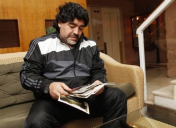 [Maradona[2].jpg]