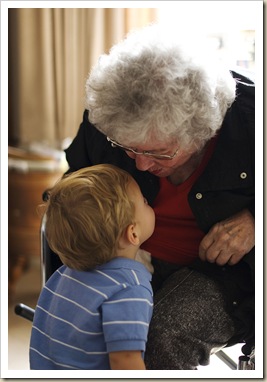 Crawford Kissing Great Mimi