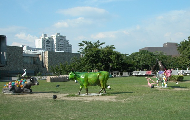 [DSCN68447.jpg]