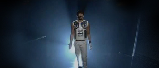 Rain performs 'Love song' on Mnet's M! countdown Rain performs 'Love song' on Mnet's M! countdown