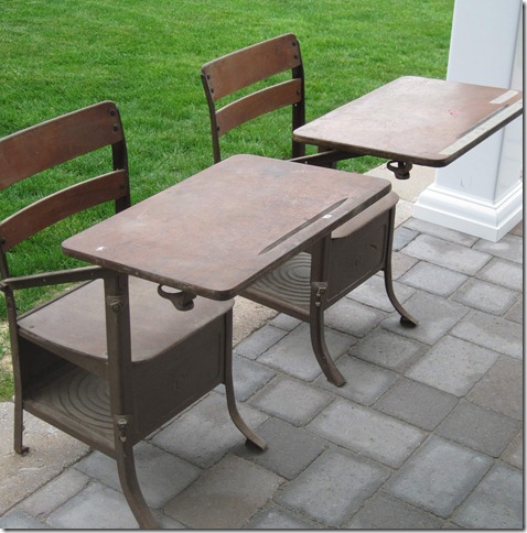 desks