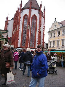 f_ Gordon's mom downtown Wuerzburg_jpg.jpg