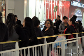 News_101126_BlackFriday_ArdenMall_Mav-26.JPG