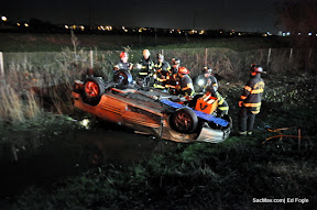 News_101226_OverTurnedVehicIntoCanal_WBI80atTrux_Mav-15.JPG