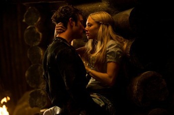 01-Shiloh-Fernandez-Amanda-Seyfried-in-Red-Riding-Hood-best hollywood movies in 2011