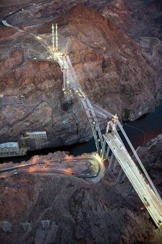[The-Hoover-Dam-Bypass-Bridge-5[3].jpg]