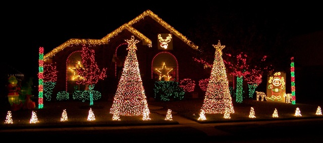 [Christmas Lights 2007004_edited[2].jpg]