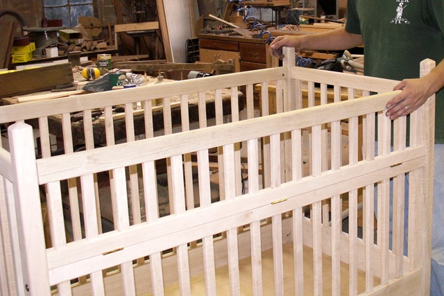 [Building the Baby Crib_0005[3].jpg]