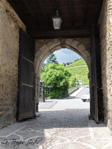[ahrweiler 3[3].jpg]