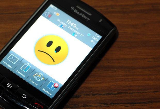[sad-blackberry1[3].jpg]