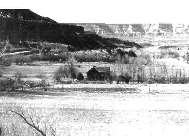 [MountainDellBWnorthsideedited34.jpg]