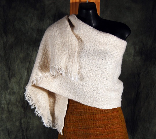 [alpaca shawl[4].jpg]