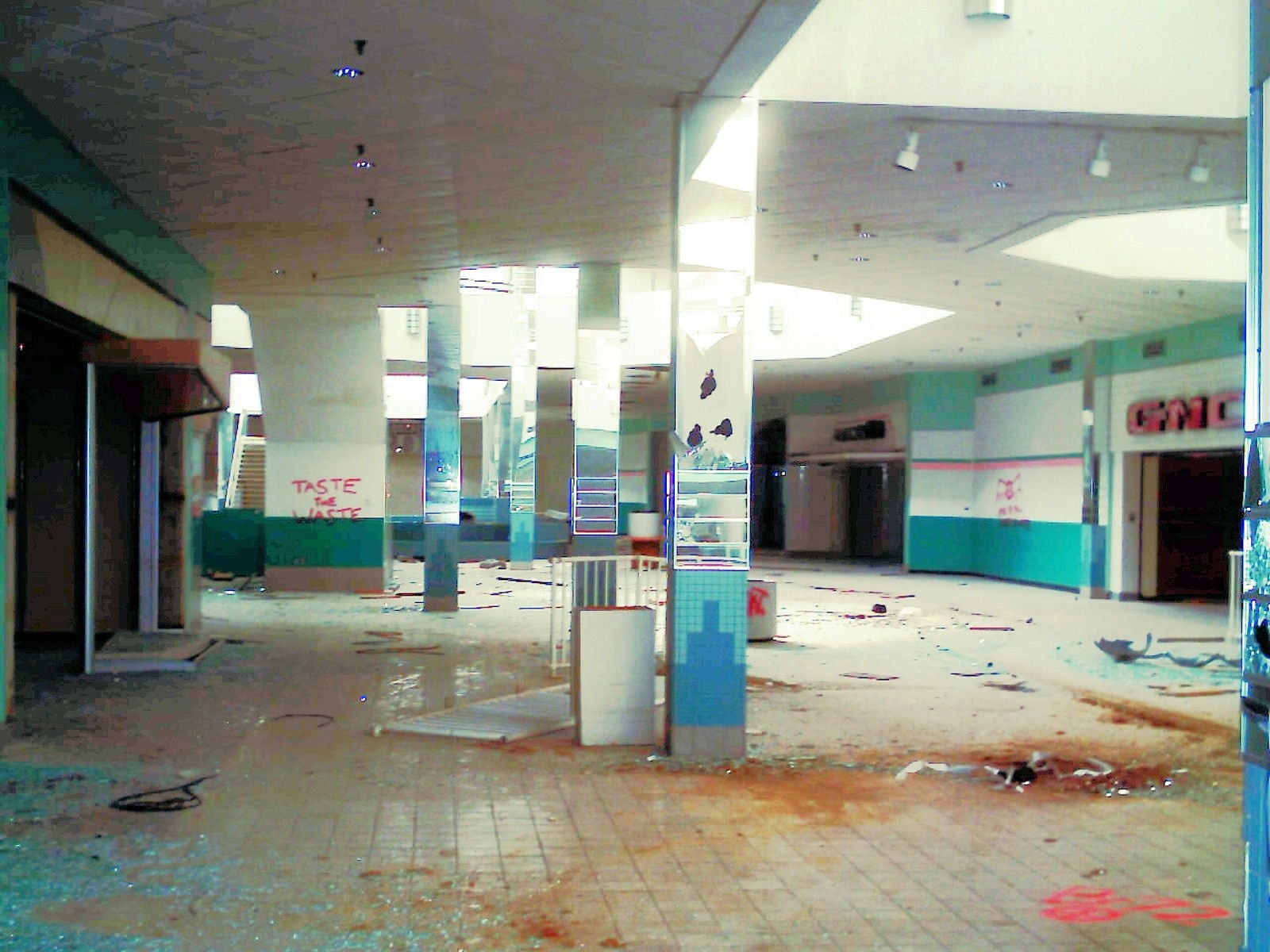 [First Floor Near Montgomery Ward[4].jpg]
