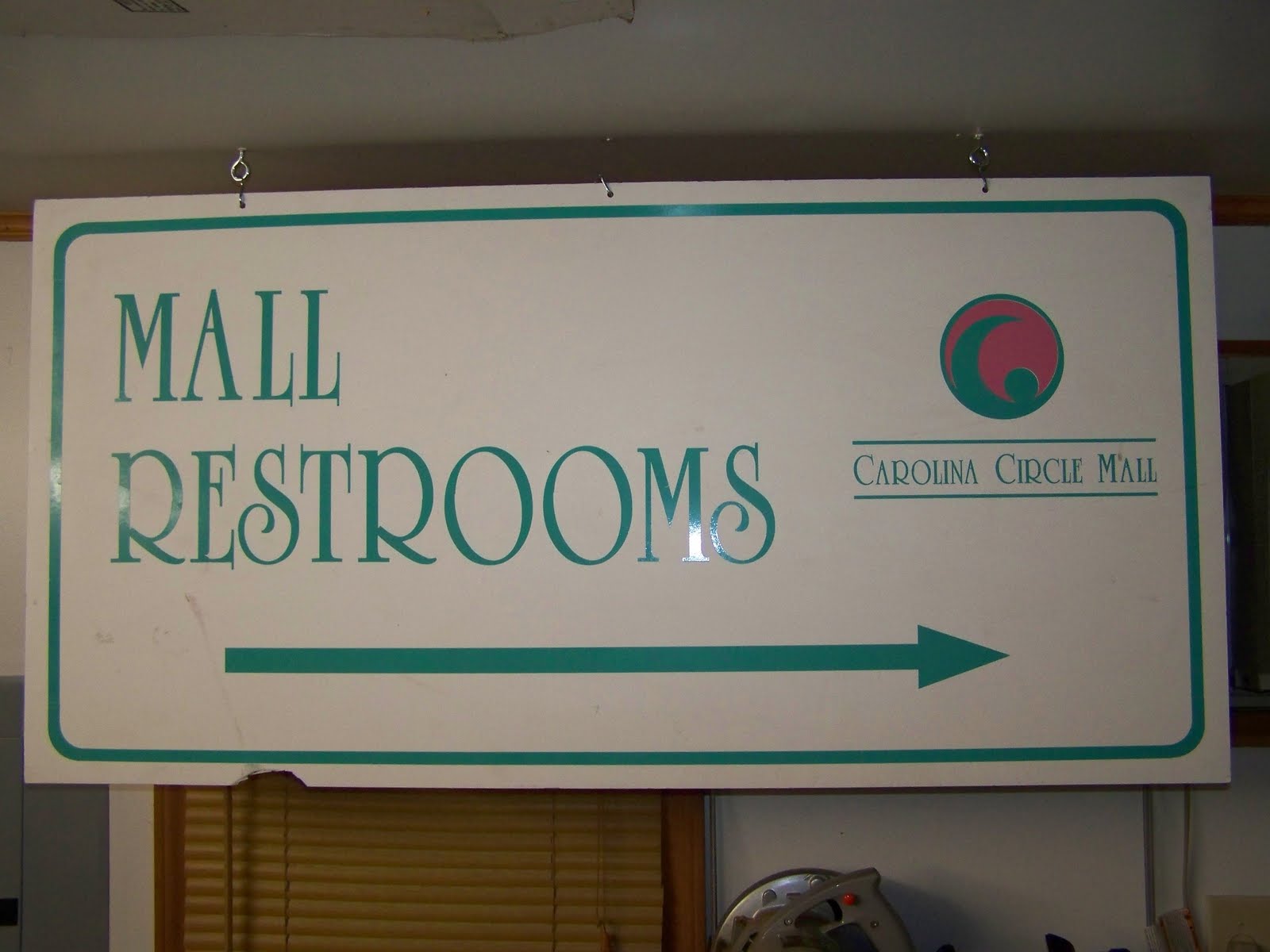[Restroom Sign 001[4].jpg]