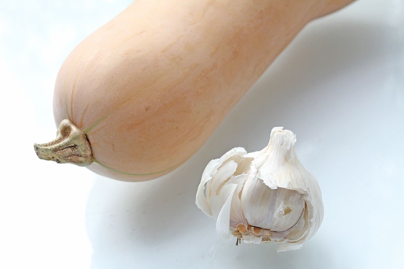 [101126_butternut_squash_and_garlic[5].jpg]