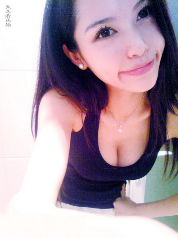 รูปภาพ สาวเซ็กซี่ แนวทางบ้าน หมวยโพสท่าสุดซี๊ด