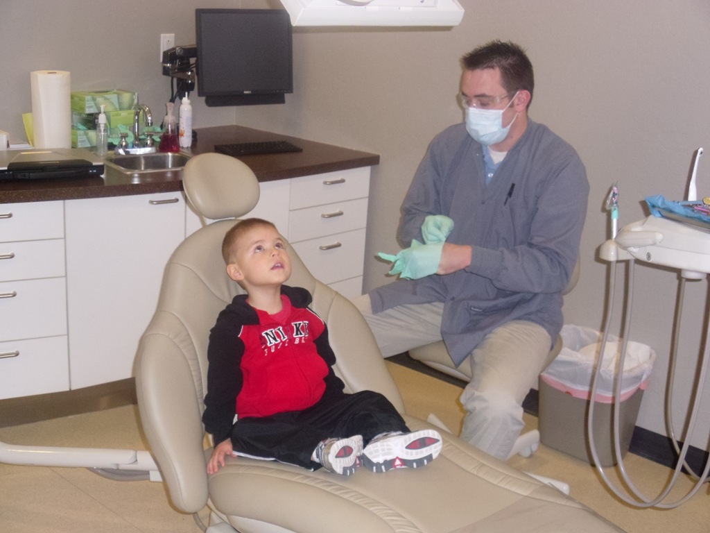 [Owen's 1st Dentist Appt 005[5].jpg]