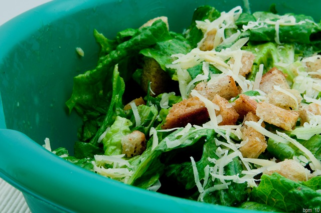 [Caesar's Salad-3[2].jpg]