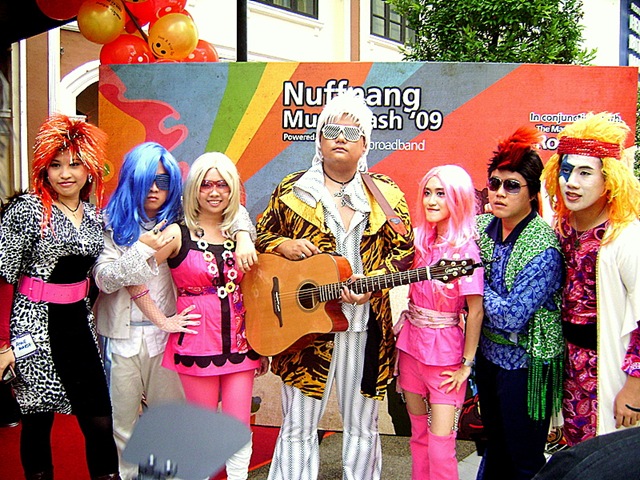 [DSC053004.jpg]