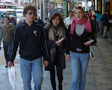 Nic (America), Emili (Sweden), Sarah (America)
