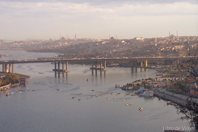 [Atardecer sobre Estambul[10].jpg]