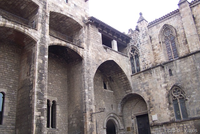 [Conjunto Monumental Plaza del Rey. Barrio Gotico de Barcelona[5].jpg]
