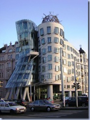 Edificio Contemporáneo de Ginger y Fred en Praga