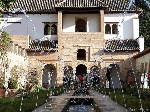 [Interior Generalife en la Alhambra[1].jpg]