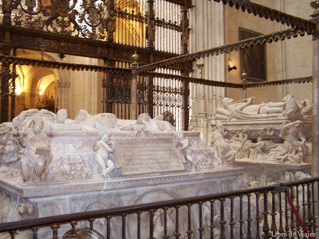 [Capilla Reyes Cristianos (3).jpg]