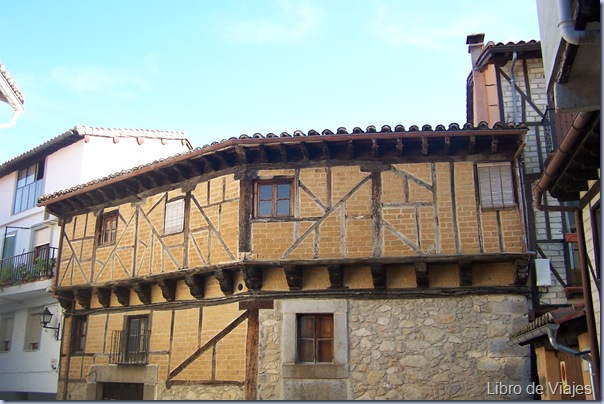 Casa típica de la comarca en Garganta de la Olla