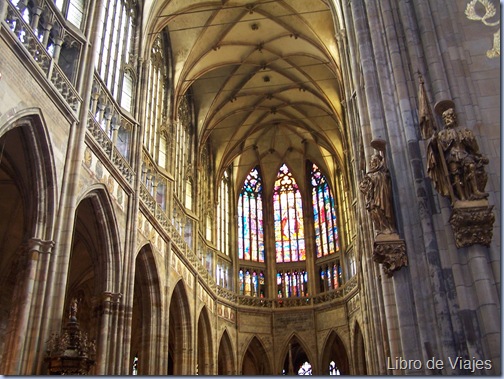 Nave Principal de la Catedral de San Vito en Praga