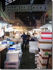 13Japan-FishMarket 010