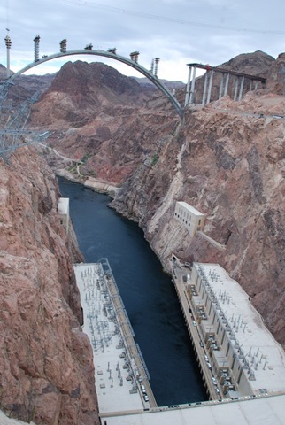 [11-12-09 A Hoover Dam (36)[3].jpg]