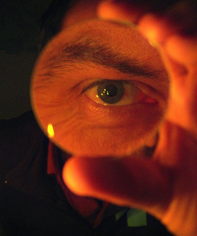 [eyemagnifyingglass3.jpg]