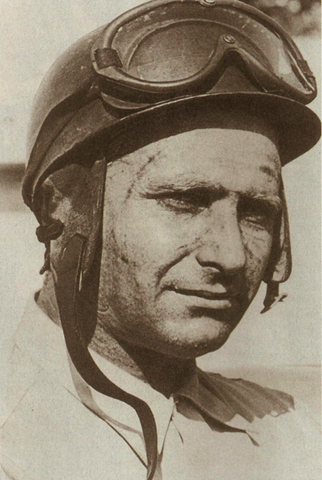 [juan manuel Fangio[3].png]