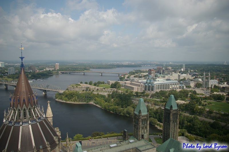 加拿大國會山莊 (Parliament Hill)