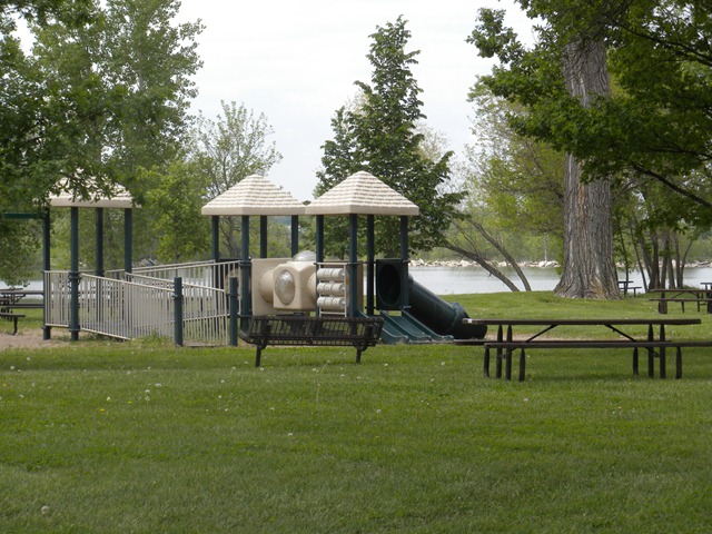 [Playground[3].jpg]