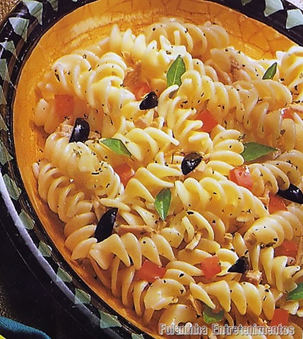 [Macarrão ao molho de atum[15].jpg]