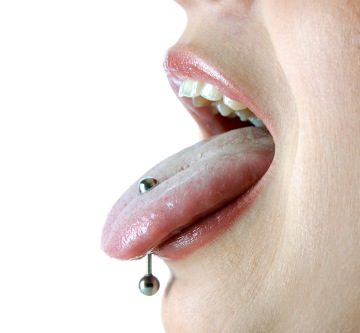 [Tongue_piercing_116.jpg]