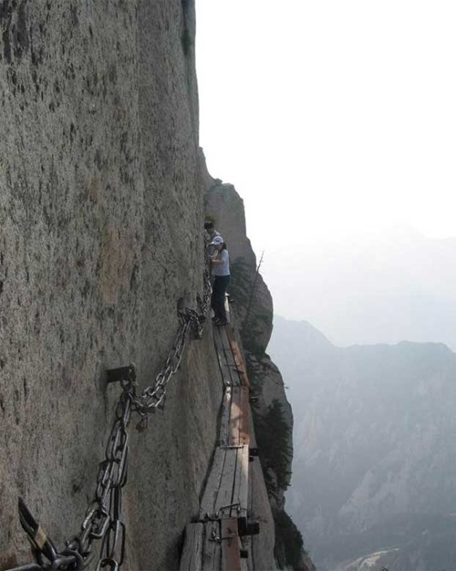 huashan mountain road (6) huashan mountain road (6)