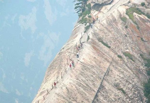 huashan mountain road (2)