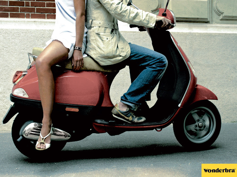 Wonderbra Bellinda. Vespa