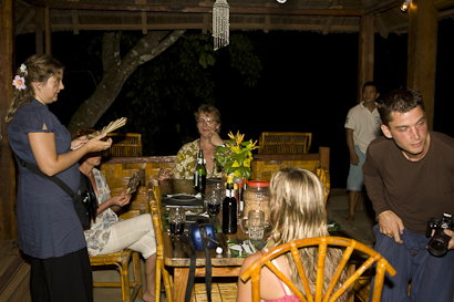 Bunaken090128festen-2.85xenCD5AyJf.jpg