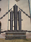 Cannons in chains
