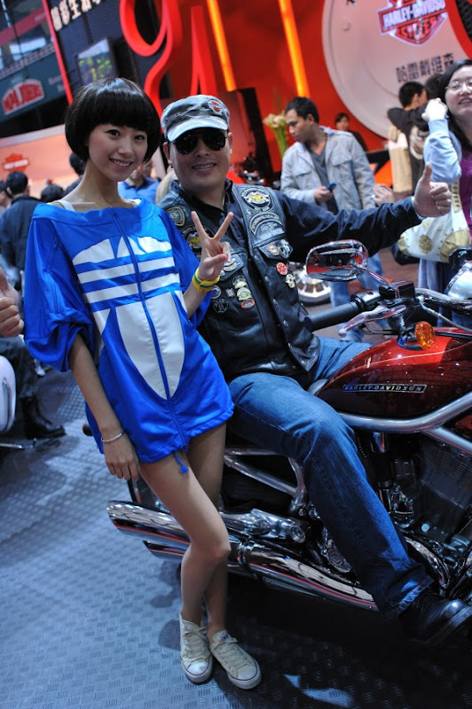 美眉日报 534716bag6857fa1ff28c 林欣彤@2009上海车展~上海大美人
